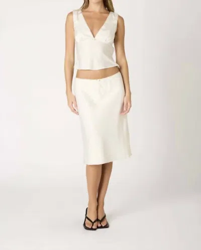 Nia V-neck Scalloped Trim Silky Top In White In White