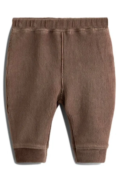 Jojo Maman Bébé Jojo Maman Bebe Giraffe Appliqué Sweatshirt & Corduroy Joggers Set In White