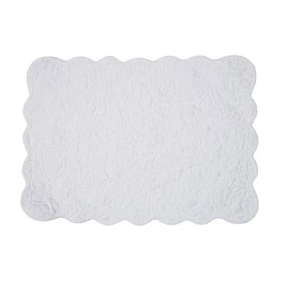 C & F Home C&f Home Christiana White Reversible Machine Washable Scallop Quilt Placemats Set Of 6 In White