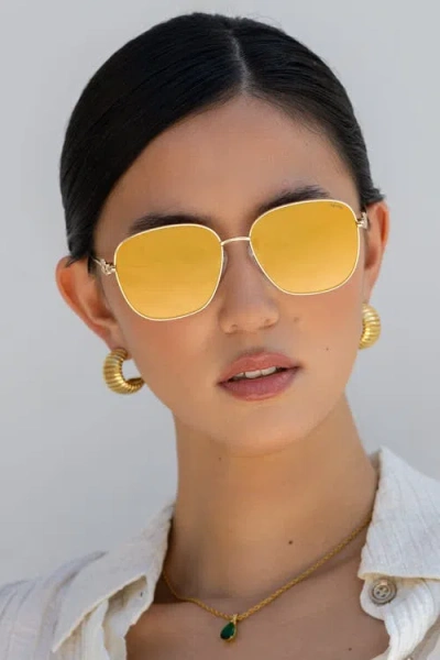 Freyrs Eyewear Lea Square Sunglasses In Gold