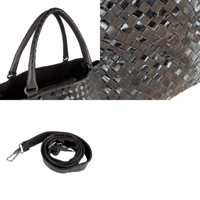 Pre-owned Bottega Veneta Black Brown Intrecciato Handbag Shoulder Bag () In Multi