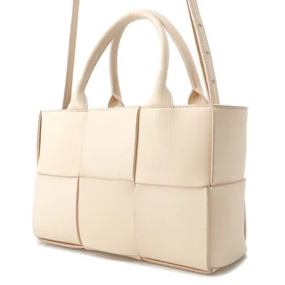 Pre-owned Bottega Veneta Intrecciato Gold Leather Tote Bag ()