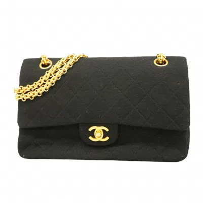 Pre-owned Chanel Black Canvas Shoulder Bag ()