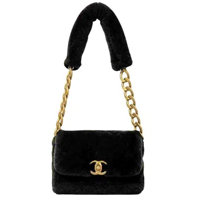 Pre-owned Chanel Black Fur Shoulder Bag ()