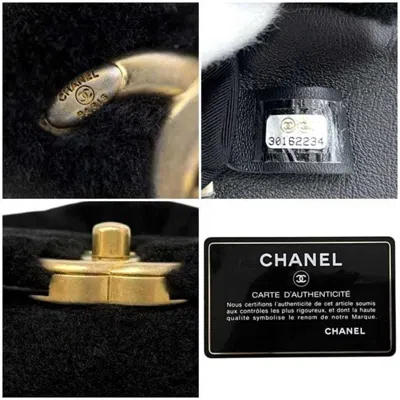 Pre-owned Chanel Black Fur Shoulder Bag ()