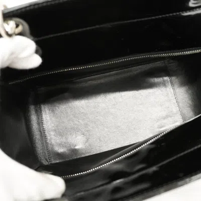 Pre-owned Chanel Black Patent Leather Tote Bag ()