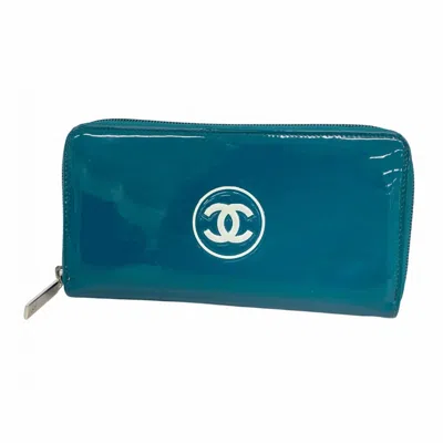 Pre-owned Chanel Blue Patent Leather Long Wallet (bi-fold) ()