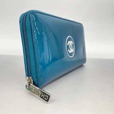 Pre-owned Chanel Blue Patent Leather Long Wallet (bi-fold) ()