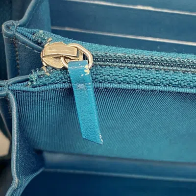 Pre-owned Chanel Blue Patent Leather Long Wallet (bi-fold) ()