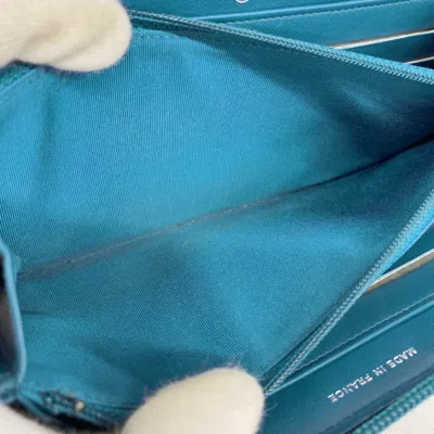 Pre-owned Chanel Blue Patent Leather Long Wallet (bi-fold) ()