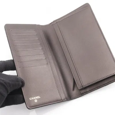 Pre-owned Chanel Brown Leather Long Wallet (bi-fold) ()