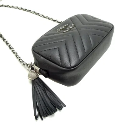 Pre-owned Chanel Chevron (v Stitch) Black Shoulder Bag ()