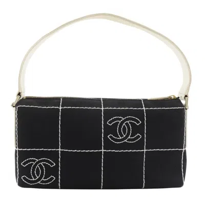 Pre-owned Chanel Chocolate Bar Black Canvas Shoulder Bag ()