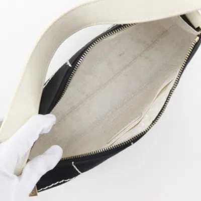 Pre-owned Chanel Chocolate Bar Black Canvas Shoulder Bag ()