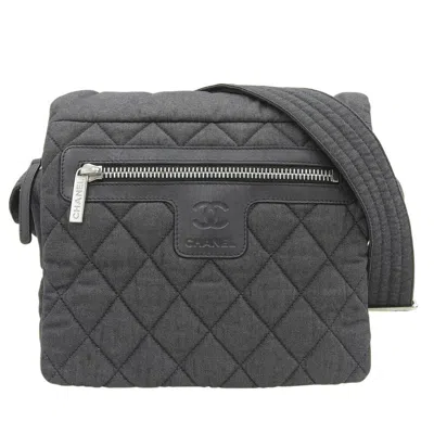 Pre-owned Chanel Gray Canvas Shoulder Bag ()