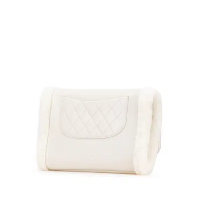 Pre-owned Chanel Gray Leather Fur Shoulder Bag ()