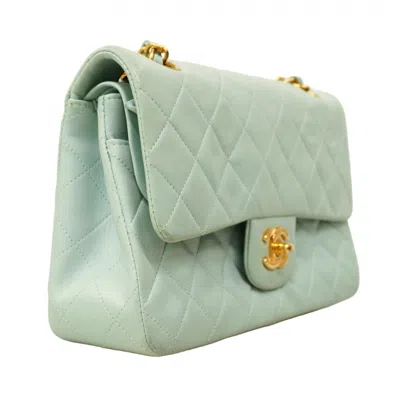 Pre-owned Chanel Green Leather Shoulder Bag ()
