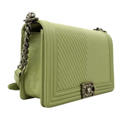 Pre-owned Chanel Green Leather Shoulder Bag ()