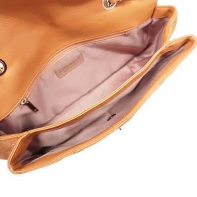 Pre-owned Chanel Light Brown Leather Shoulder Bag ()