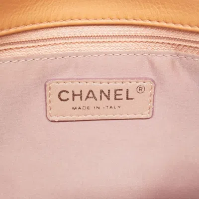 Pre-owned Chanel Light Brown Leather Shoulder Bag ()