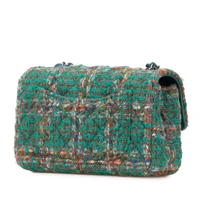 Pre-owned Chanel Matelasse Green Multi-color Leather Shoulder Bag ()