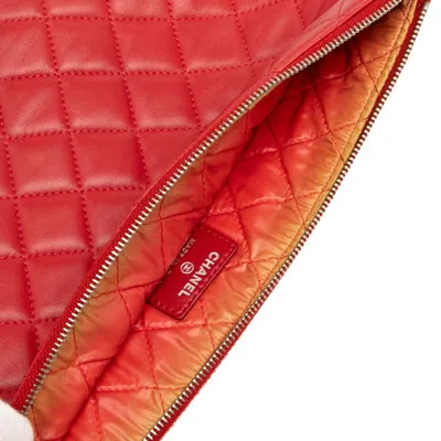 Pre-owned Chanel Red Color Leather Clutch Bag ()