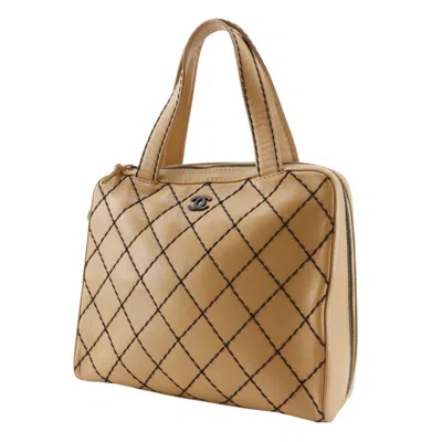 Pre-owned Chanel Wild Stitch Beige Leather Tote Bag () In Sand