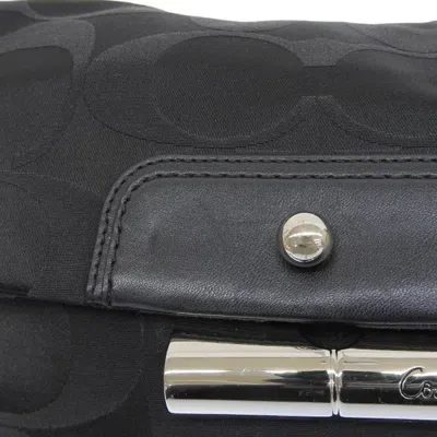 Pre-owned Coach Signature Black Canvas Shoulder Bag ()