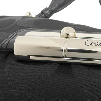 Pre-owned Coach Signature Black Canvas Shoulder Bag ()