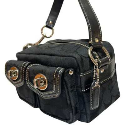 Pre-owned Coach Signature Black Handbag Shoulder Bag ()