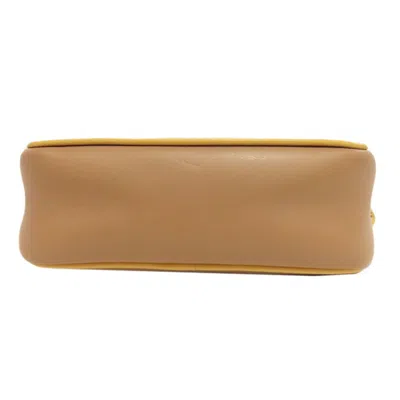Pre-owned Fendi Beige Leather Pochette Shoulder Bag () In Sand