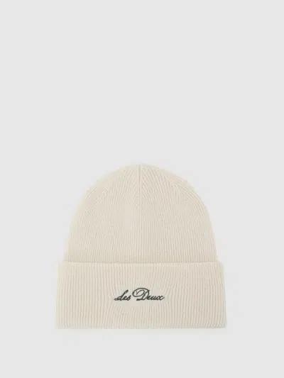 Les Deux Ivory Wayne Embroidered Beanie In Gray