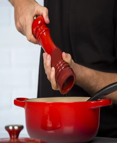 Le Creuset Pepper Mill With Adjustable Grind Setting In Multi