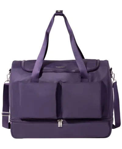 Baggallini Deluxe Fifth Avenue Weekender In Purple