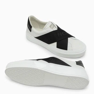 Givenchy Emporio Armani Emporio Armani Panelled Sneakers In White