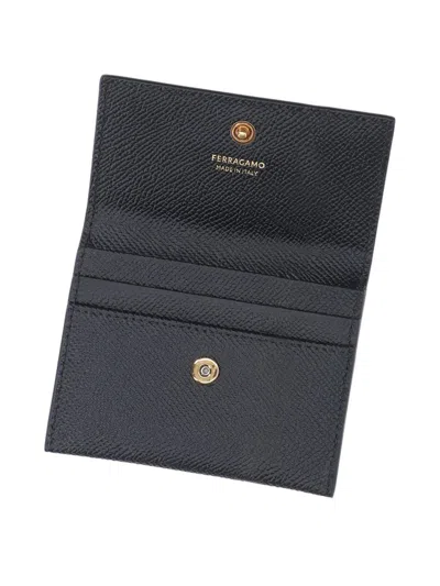 Ferragamo Gancini Tri-fold Leather Wallet In Black