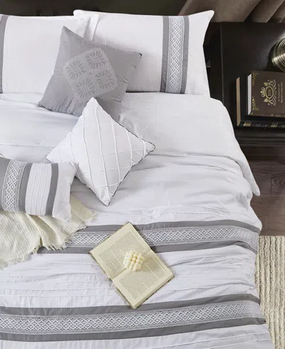 Stratford Park Durango Stripes 7-pc. Comforter Set, California King In Gray