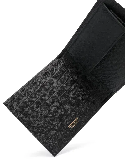 Ferragamo Gancini Leather Compact Wallet Textured Finish In Black