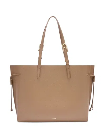 Furla Nensi Dojaka Black Leather Pumps In Neutral