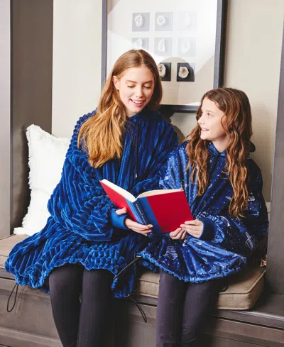 Nestl Oversized Wearable Reversible Color Kids Blanket, 31.5" X 42.8"