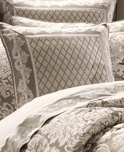 J Queen New York Bel Air 4-pc. Comforter Set, Queen In Sand