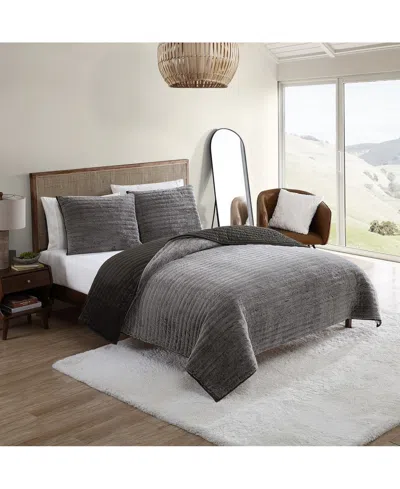 Ugg Polar Faux-fur Reversible 2-pc. Quilt Set, Twin/twin Xl In Brown