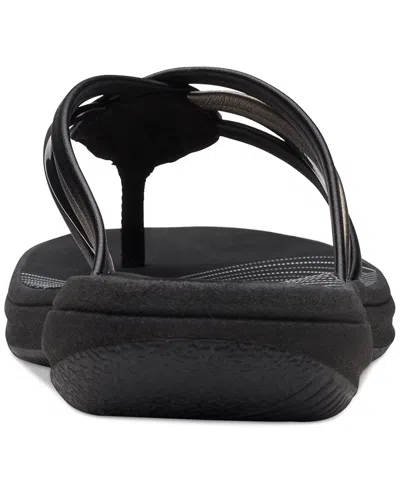 Clarks Women's Breeze Coral Thong Sandals In Black