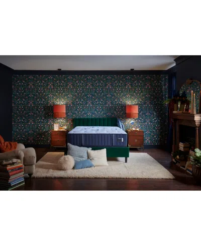 Stearns & Foster Estate 13.5" Medium Tight Top Mattress In Transparent