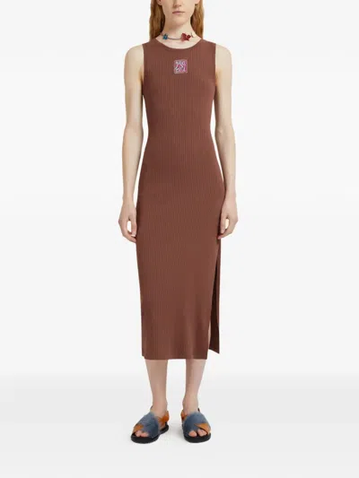 Marni Ribbed Logo-patch Midi Dress In Brown