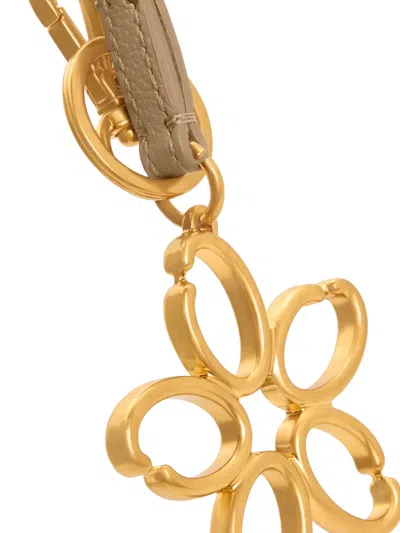 Oscar De La Renta O Flower Pendant Keyring In Gold