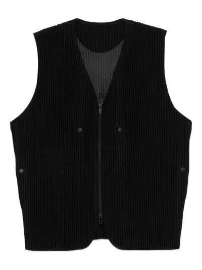 Issey Miyake Quarry Zipped Gilet In Black