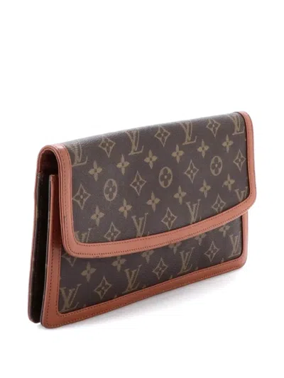 Pre-owned Louis Vuitton Dame Pochette Monogram Canvas Gm Clutch Bag In Brown