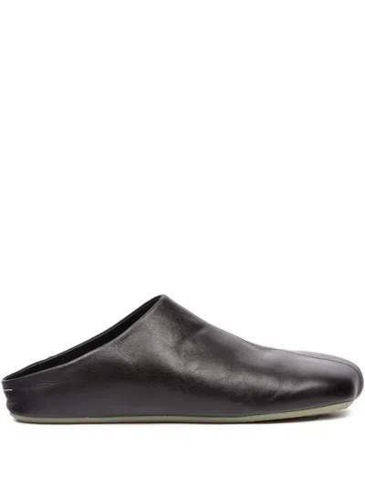 Mm6 Maison Margiela Anatomical Leather Sabot In Black