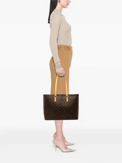 Pre-owned Louis Vuitton 2000 Monogram Luco Tote Bag In Brown
